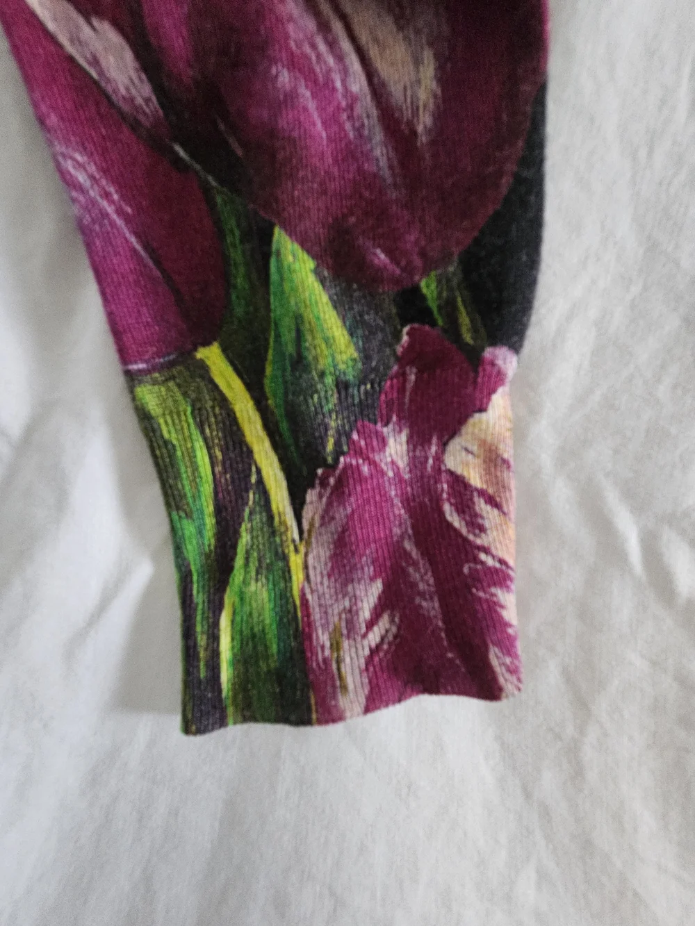 Dolce & Gabbana Black V-Neck Floral Long-Sleeve Top - Purple Tulip Print Silk
